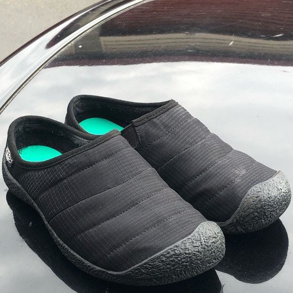 Keen Howser Womens Black Slide Slip On Indoor Outdoor Triple Shoes Sz 5.5 - Picture 3 of 14